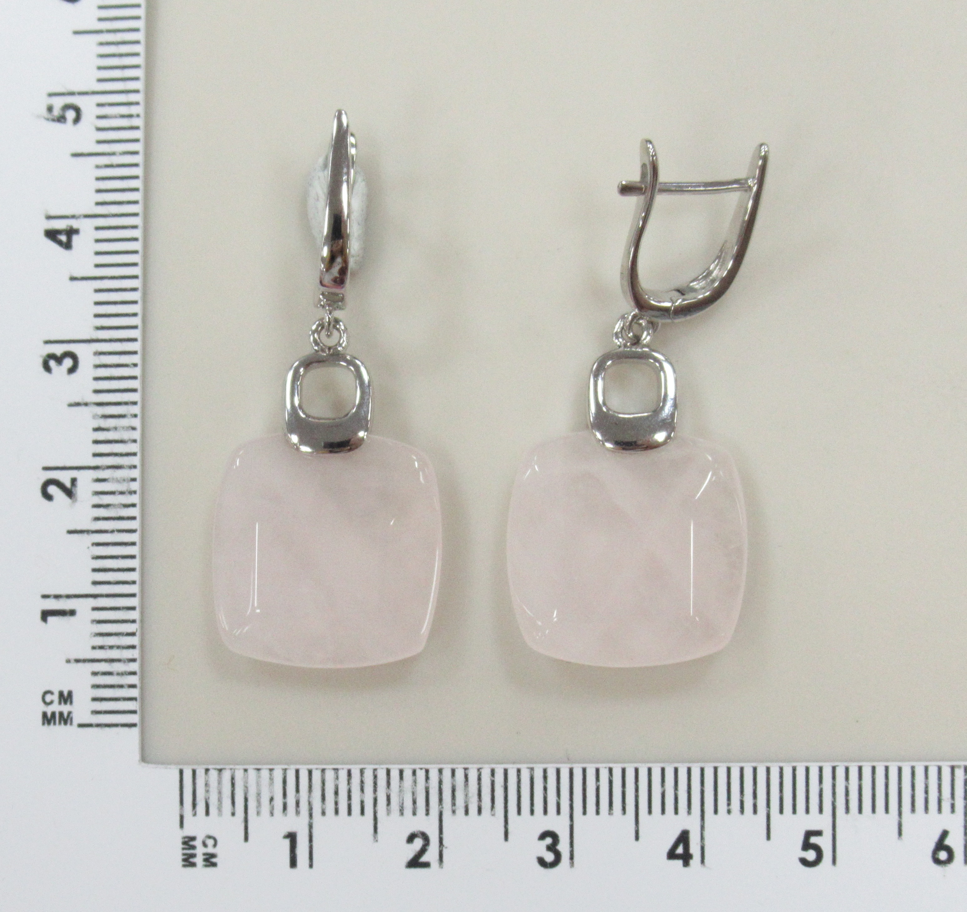 Серебряные серьги с розовым кварцем